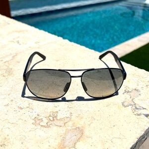 Men’s Gucci Sunglasses. Aviators. Almost flawless condition. Barely used.